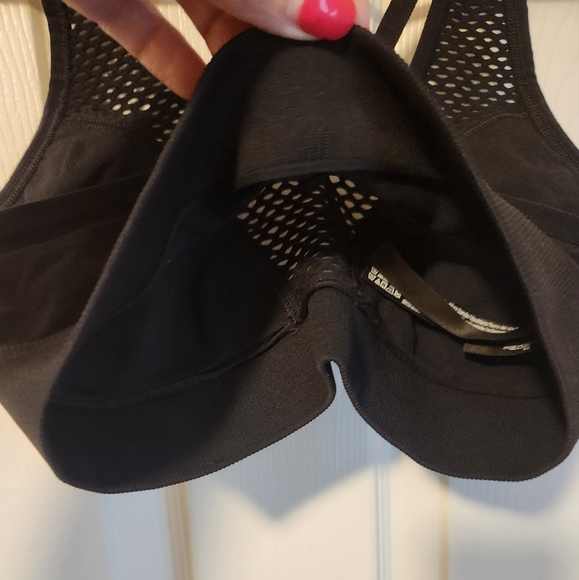 VICTORIA SPORT- SPORTS BRA SIZE SMALL - Picture 3 of 4